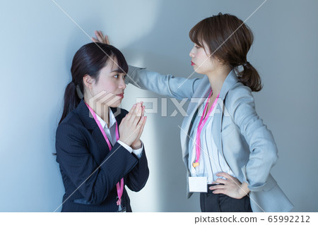 Women who care 65992212
