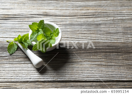 薄荷和砂漿 薄荷和砂漿 65995154
