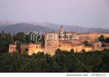 San Nicolas Square, Alhambra Palace, Granada, Spain 65995237