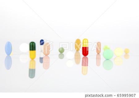 Pills, medicines Pills, medicines 65995907