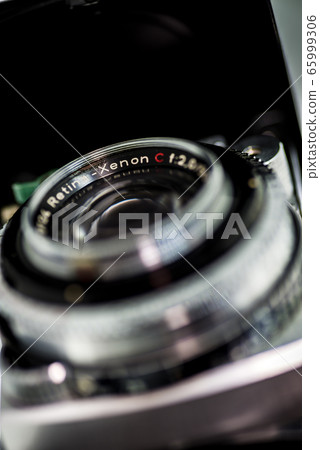 Classic camera (Retina IIIc) 65999306