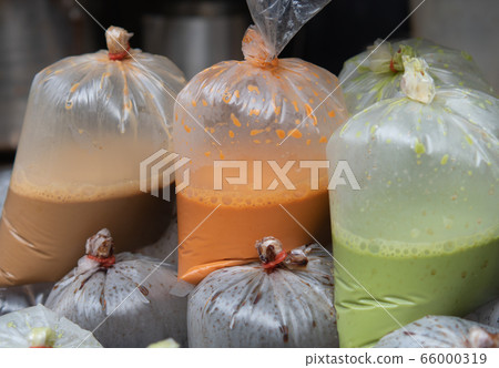 Hot thai tradition coffee, Hot thai tea, and Hot milk green tea in plastic bags 66000319