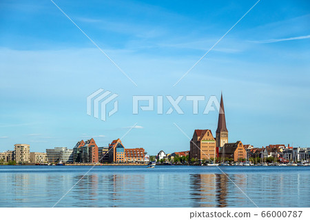 View over the river Warnow to the hanseatic town 66000787