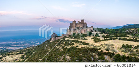 Castle of Loarre and surroundings, Hoya de Huesca Gigapan Aragon Huesca Spain 66001814