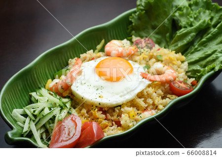 Nasi goreng Nasi goreng 66008814