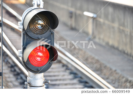 traffic lights  66009549