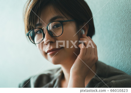 earbud, music, musical 66010823