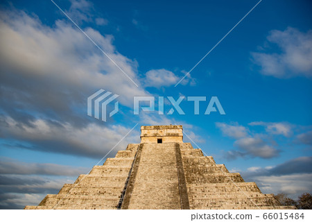 Mexico Chichen Itza Ruins Kukulkan Advent Day 66015484
