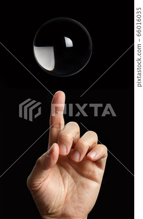 Transparent crystal ball 66016035