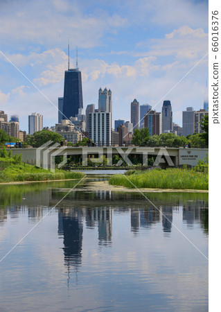 Lincoln Park, Chicago, Illinois, United States Lincoln Park, Chicago, Illinois, United States 66016376
