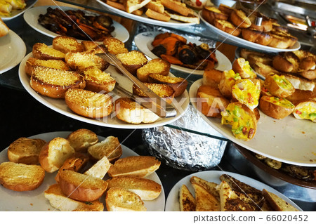 sweet desserts from egypt 66020452