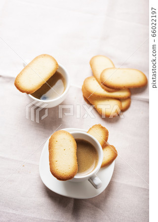 Italian traditional cookies Cat tongues Italian traditional cookies Cat tongues 66022197