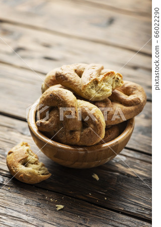 Traditional Italian bread taralli 66022290
