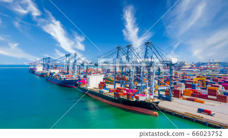 Global transport cargo and logistic business 66023752