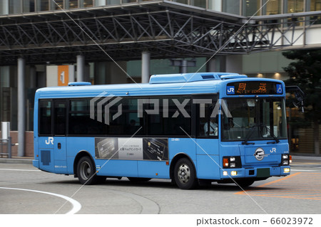 West Japan JR Bus (Kanazawa Ekimae, Elgamio) West Japan JR Bus (Kanazawa Ekimae, Elgamio) 66023972