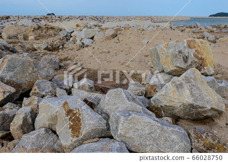Large stones Was prepared in place of the sandy Large stones Was prepared in place of the sandy 66028750