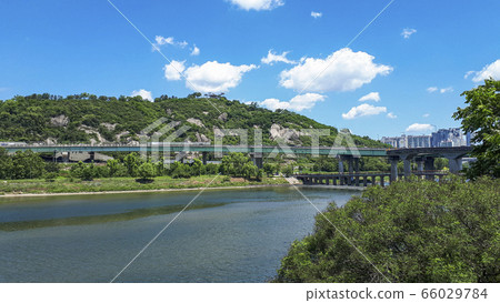 Eungbongsan 66029784