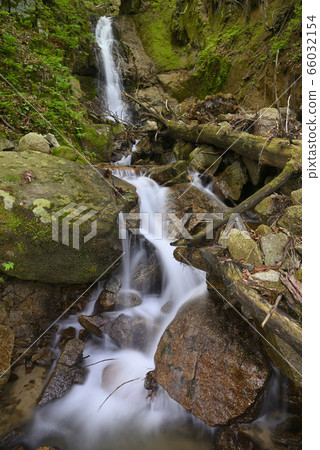 Ogama Falls (Shishiwa City, Hyogo Prefecture) 66032154