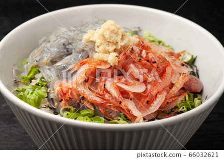 生櫻桃蝦和生白碗 66032621