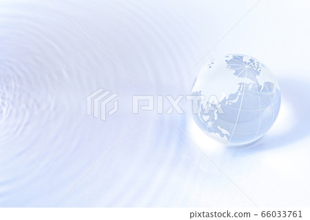 Trimming the earth rich in water 66033761