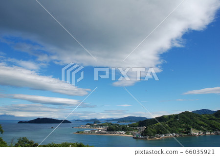 Summer sky at Seto in Onto, Kure City, Hiroshima Prefecture 66035921