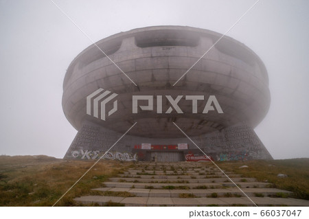 Various tourist attractions of Veliko Tarnovo, Bulgaria 66037047