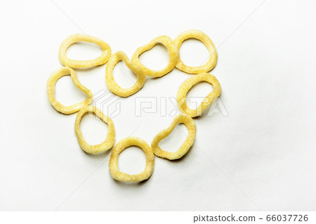image of onion ring white background 66037726