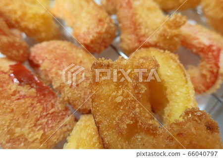 Homemade and simple home-cooked "fried paprika" 66040797