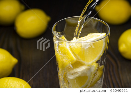 Lemon sour 66040931