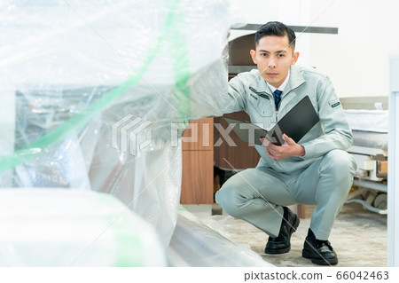商業建築建設房地產商人男子 66042463