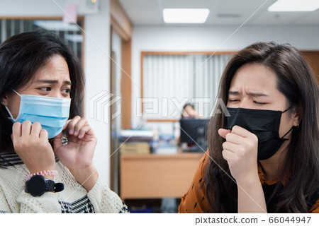 Women wearing mask protection epidemic flu covid19 66044947