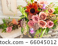 Bouquet of roses and sunflowers 66045012