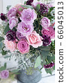 Bouquet of pink roses 66045013