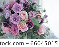 Bouquet of pink roses 66045015