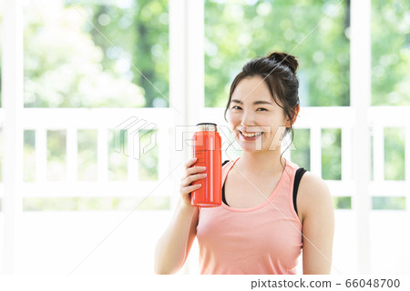 Yoga home training hydration 66048700