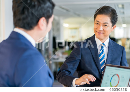 business man, business, meeting 66050858