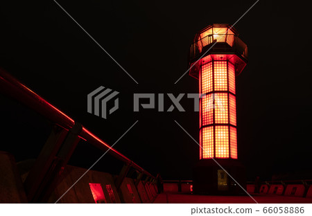 Settlebe, Takamatsu Port Tamamoru Breakwater Lighthouse, Takamatsu City, Kagawa Prefecture 66058886