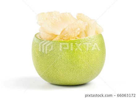 Pomelo mid-autumn festival white background go back pomelo isolated clipping path 切り抜き 66063172