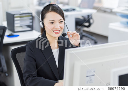 Operator, call center Operator, call center 66074290