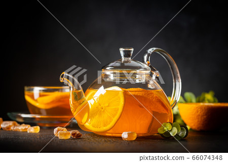 Hot citrus tea 66074348