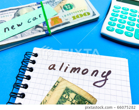 The concept of divorce, payment of alimony The concept of divorce, payment of alimony 66075282