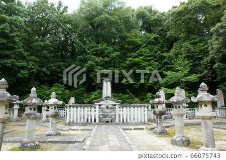 Tottori Four Seasons Walk Aki Ikeda Family Grave 66075743
