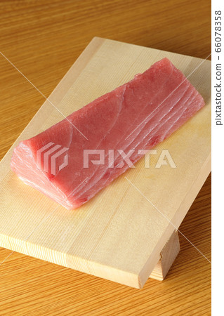 tuna tuna 66078358