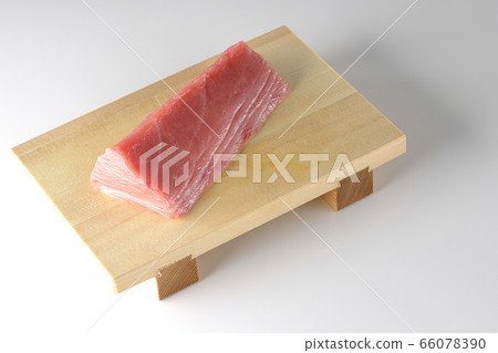 tuna 66078390
