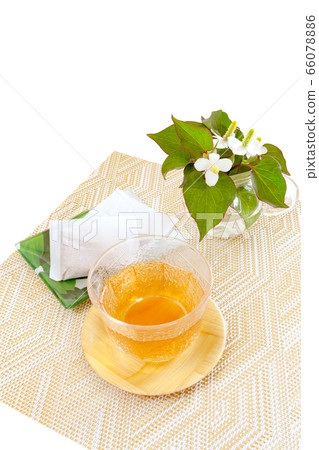 Dodakumi tea, Dokudami tea 66078886