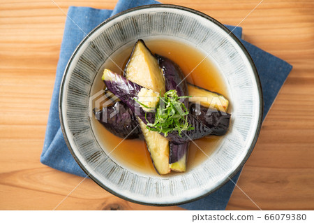 Fried soaking of eggplant 66079380