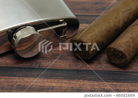 Stainless Steel Flask and Cuban cigars 66081609