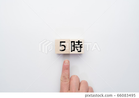 影像時間5點 影像時間5點 66083495