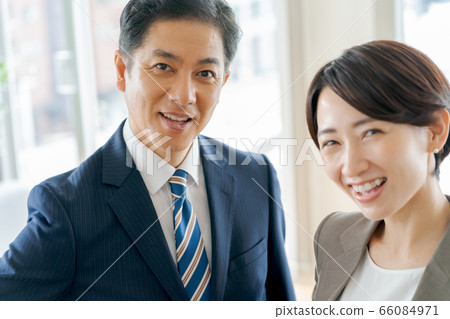男人和女人 男女 商務人士 66084971