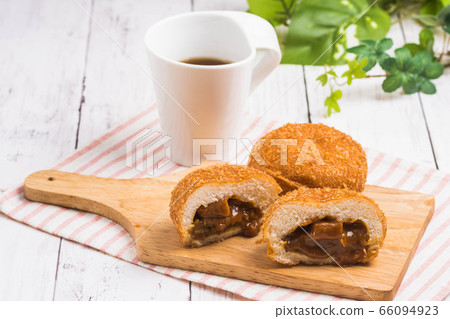 Curry bread Curry bread 66094923